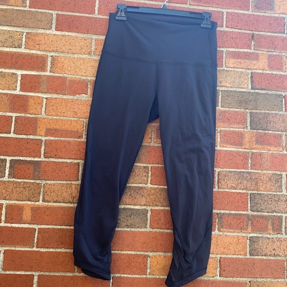 Lululemon black leggings
